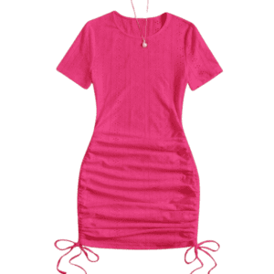 VESTIDO AJUSTADO CON CORDÓN LATERAL FRUNCIDO